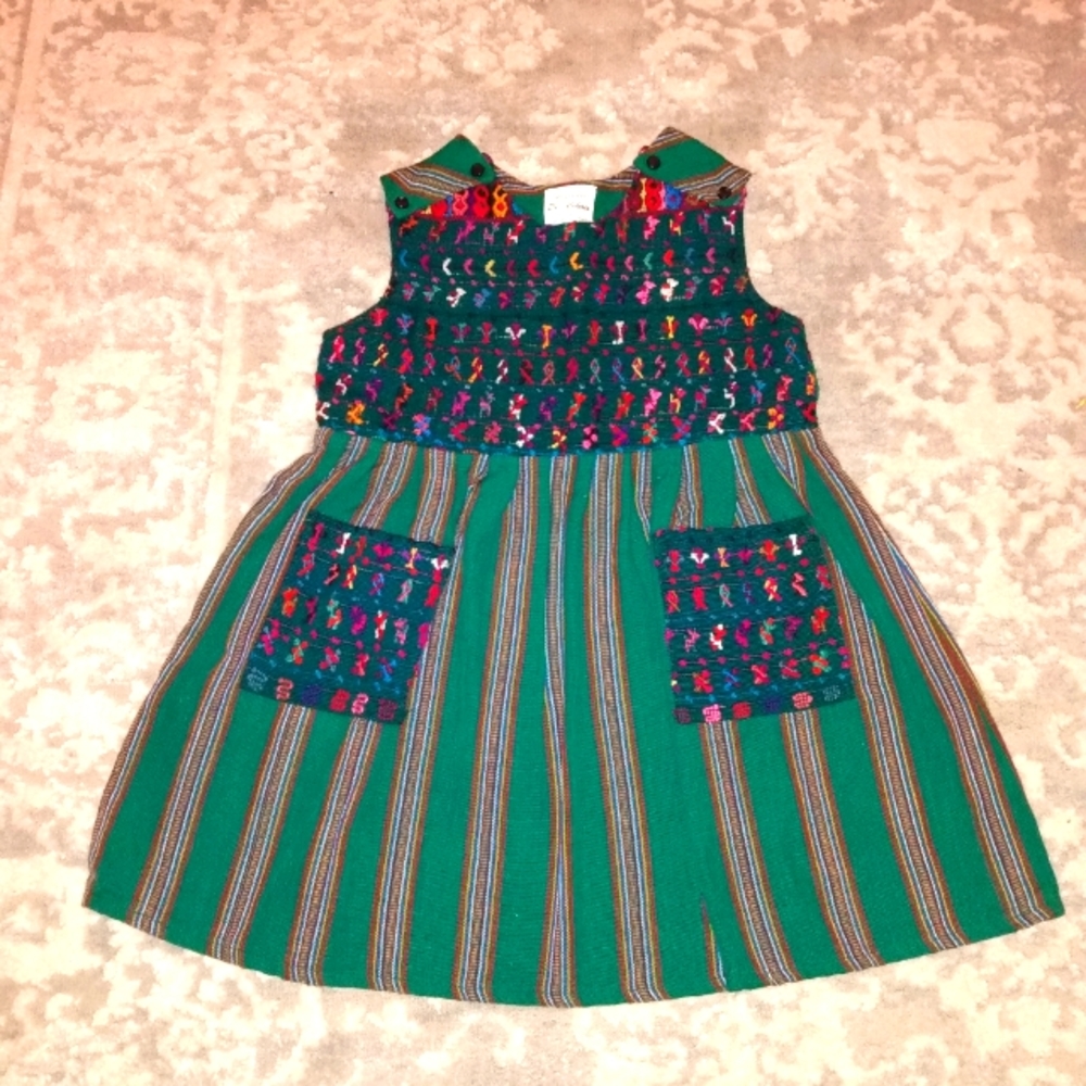Artesians De Colores handmade  Green Red yellow jumper Dress size 4Years